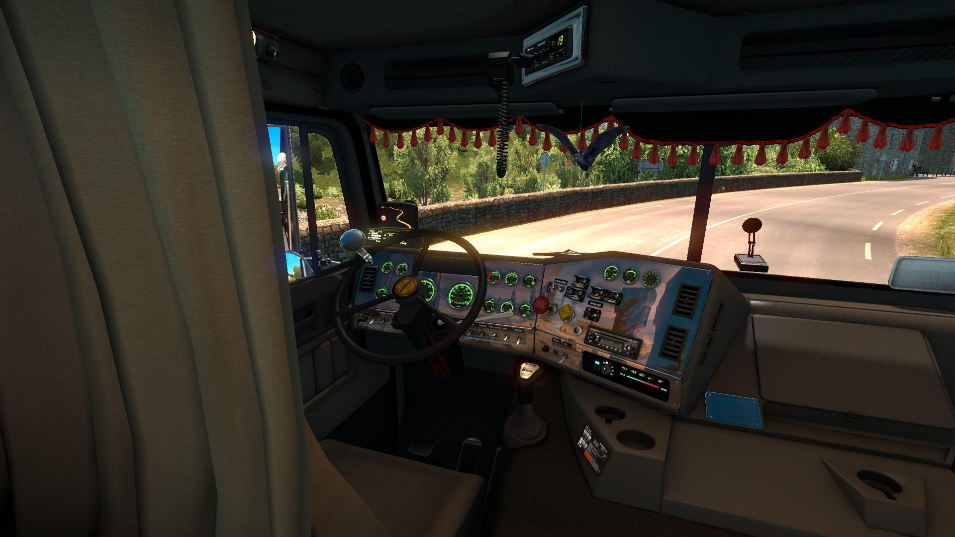 ETS2 - Freightliner FLB Truck V2.0.7 [Update 08.05.20] 1.37.x (1.37.x)