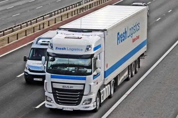 ETS2 - Combo Skin Fresh Logistics