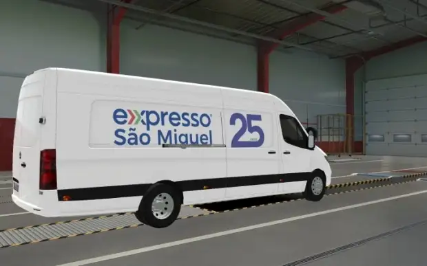 ETS2 - Mercedes-Benz Sprinter 2021 Expresso Sao Miguel 25 Anos Skin (1.43.x) ETS2 - Mercedes-Benz Sprinter 2021 Expresso Sao Miguel 25 Anos Skin (1.43.x)